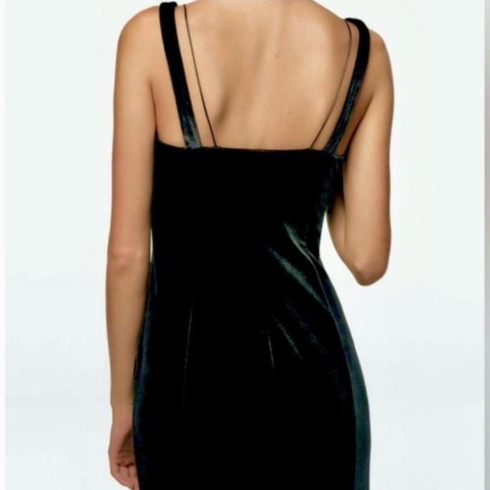 ZARA VELVET CORSET STYLE DRESS - Picture 4 of 10